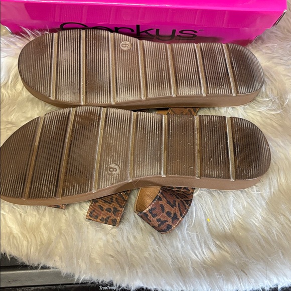 Corkys Leopard Sandals‎ Slides Slip On Summer Shoes Daphne Women’s Size 9 - Picture 5 of 7